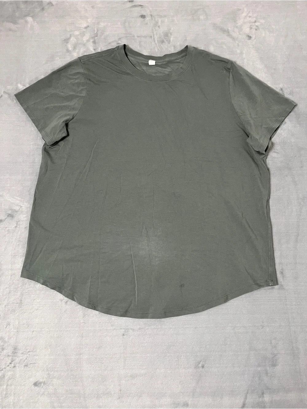 Lululemon Love Crewneck T-Shirt Women’s Size 16 Willow Leaf